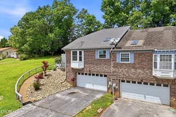 211 Farmington Tr, Kingston, TN 37763