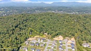 211 Jason Hovater Way, Clinton, TN 37716