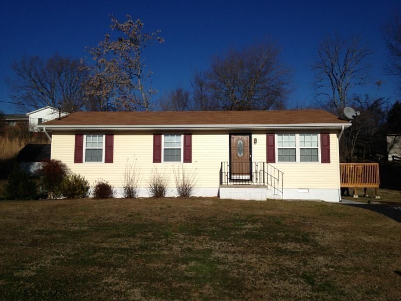 211 Nancy Ln, Clinton, TN 37716