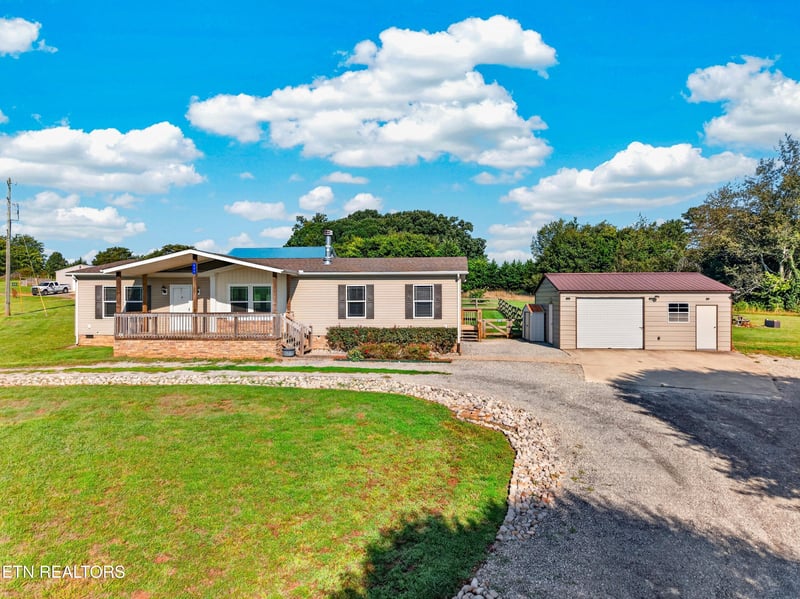 211 S Springview Rd, Maryville, TN 37801