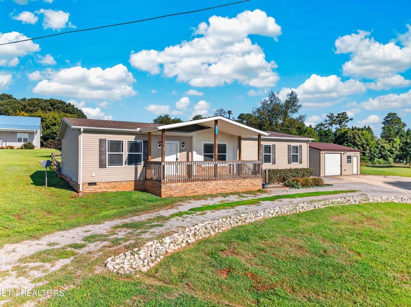 211 S Springview Rd, Maryville, TN 37801