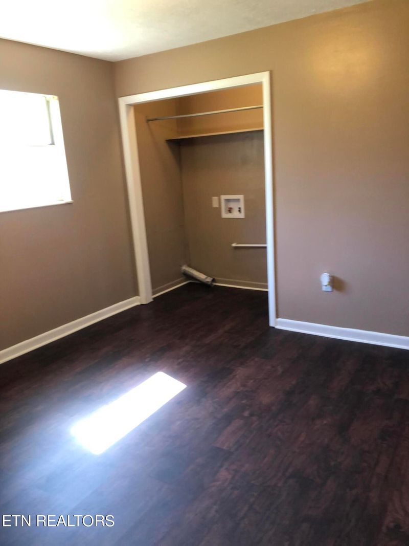 211 Shady Ln, Kingston, TN 37763