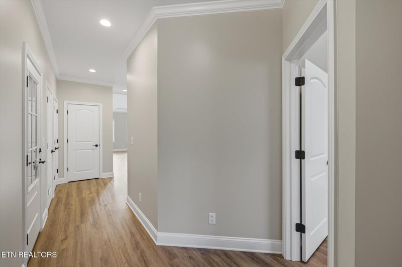 211 Village Cove Cir, Englewood, TN 37329