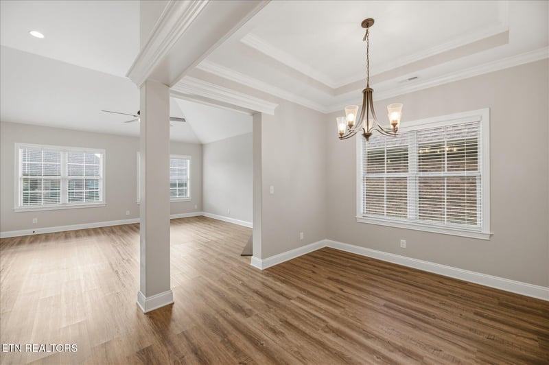211 Village Cove Cir, Englewood, TN 37329