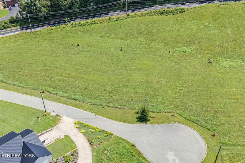 211 Washita Ln, Rutledge, TN 37861