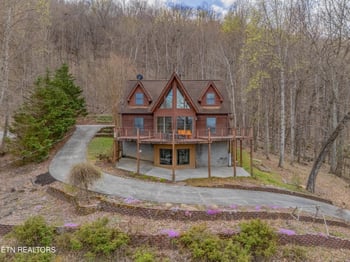211 Wolf Rn, Caryville, TN 37714
