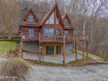211 Wolf Rn, Caryville, TN 37714