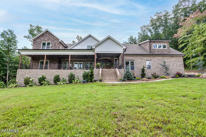 2110 Campbell Rd, Knoxville, TN 37914