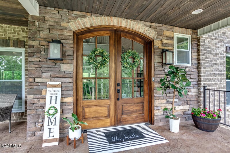 2110 Campbell Rd, Knoxville, TN 37914