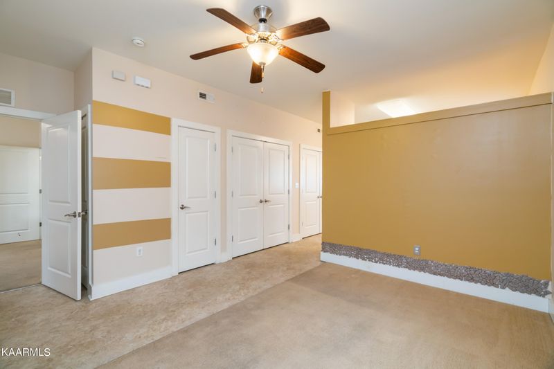2110 Ohio Ave, Knoxville, TN 37921