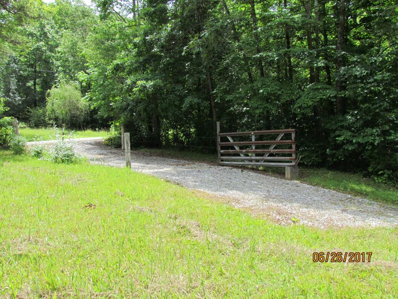 2110 Paint Rock Ferry Rd, Kingston, TN 37763