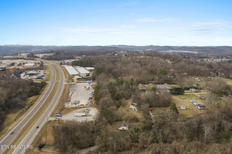 2111 Woods Creek Rd, Knoxville, TN 37924