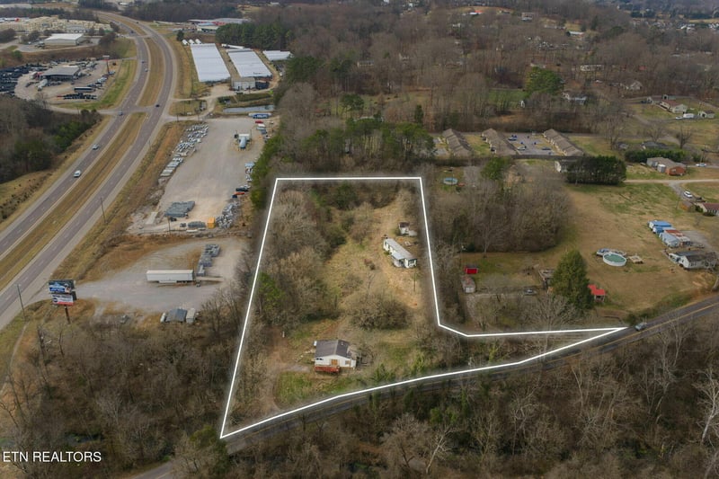 2111 Woods Creek Rd, Knoxville, TN 37924