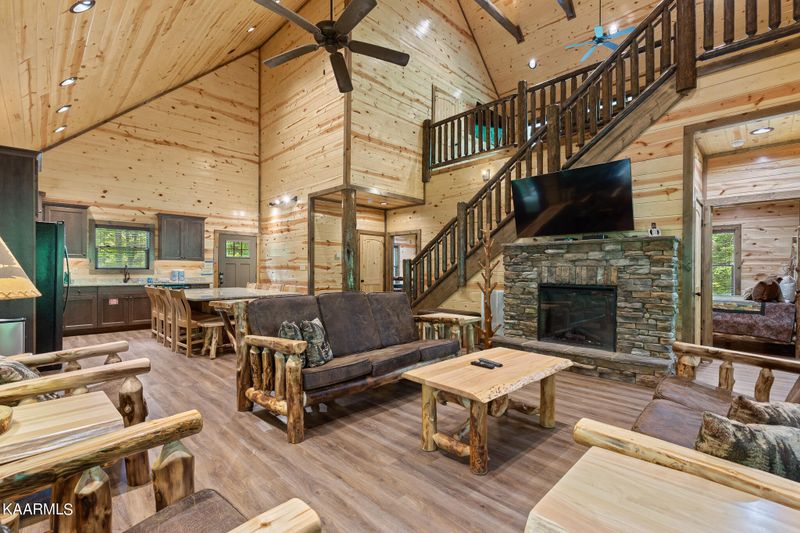 2112 Cub Cir, Sevierville, TN 37862