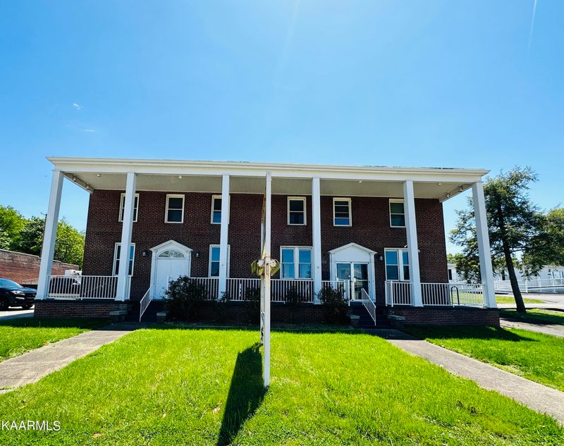 2112 E Magnolia Ave, Knoxville, TN 37917