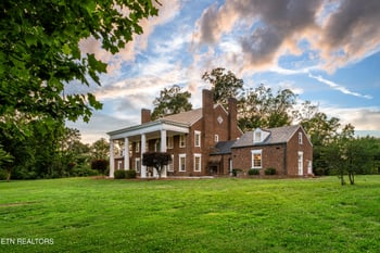 2112 Manor Dr, Knoxville, TN 37920