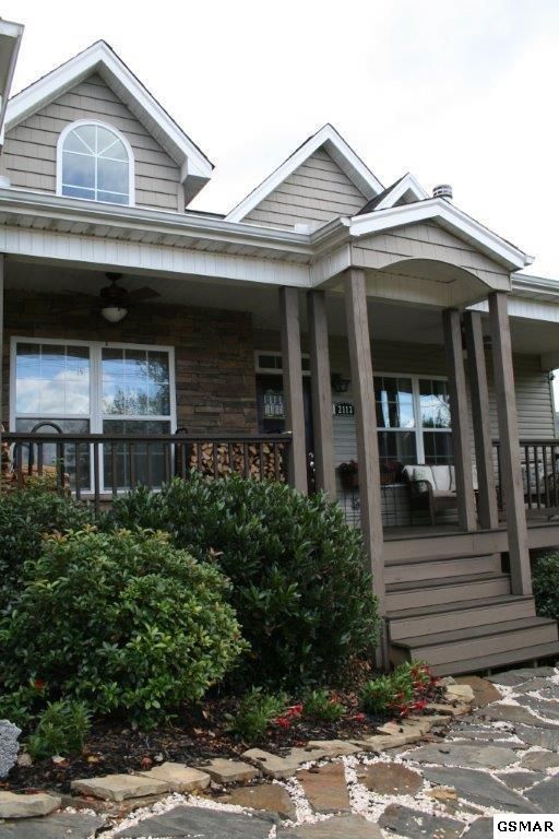 2113 Red Bank Cir, Sevierville, TN 37876