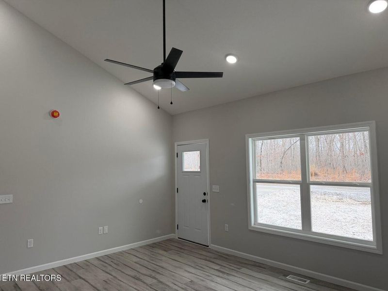 2113 Utah Tc, Crossville, TN 38572