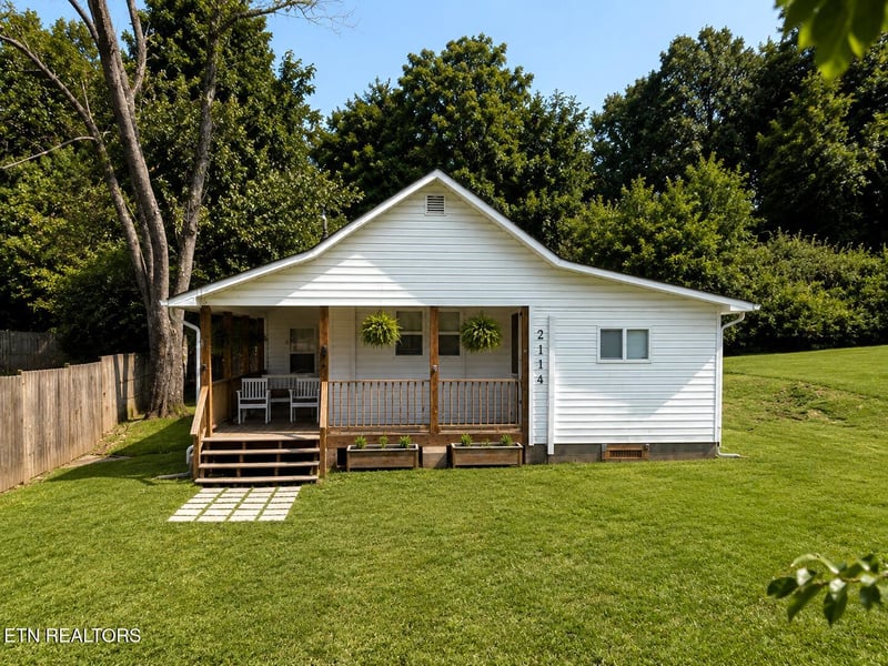 2114 Lincoln St, Knoxville, TN 37920