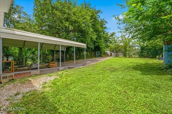 2115 Chicago Ave, Knoxville, TN 37917