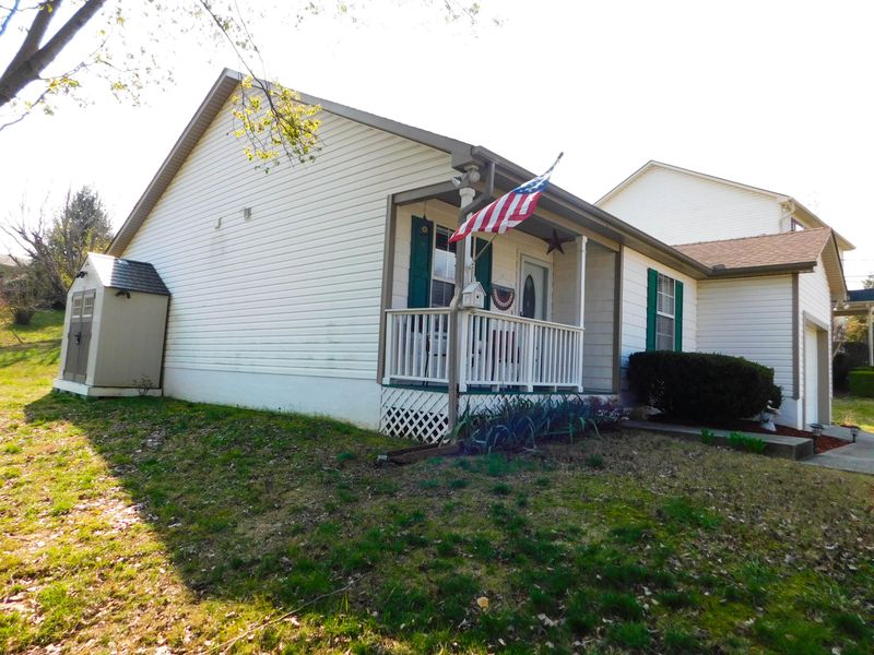 2116 Torch Light Ln, Knoxville, TN 37921