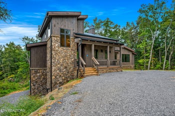 2118 Megan Ridge Dr, Sevierville, TN 37862