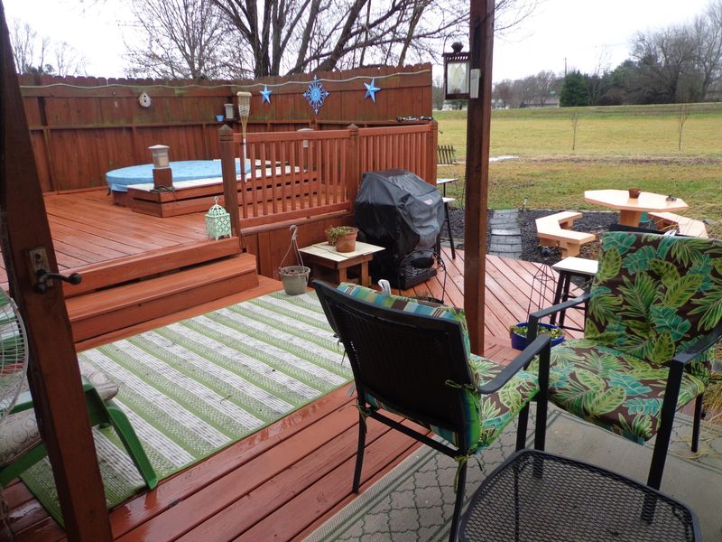 2119 Snoderly St, Alcoa, TN 37701