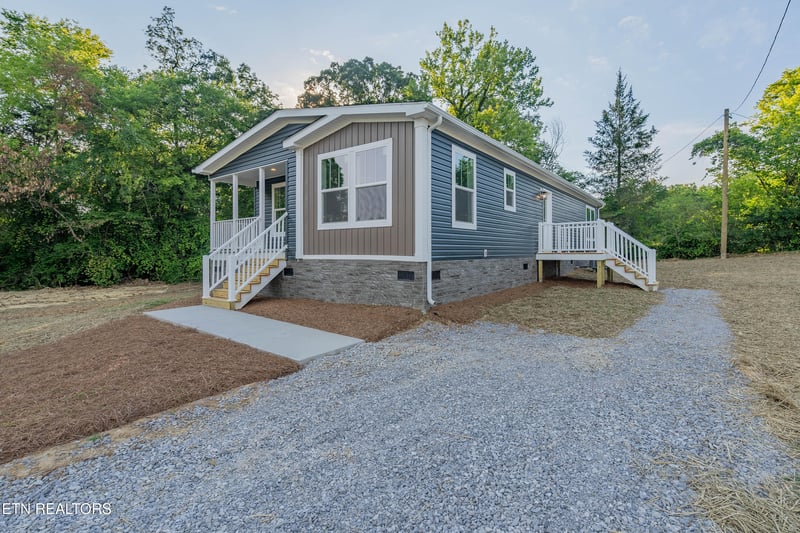 2119 Tipton Station Rd, Knoxville, TN 37920