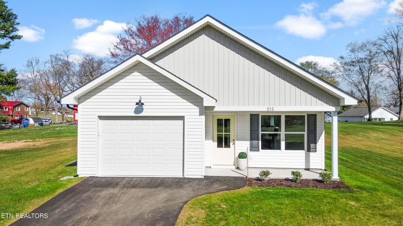 212 Baylor Ave, Morristown, TN 37814