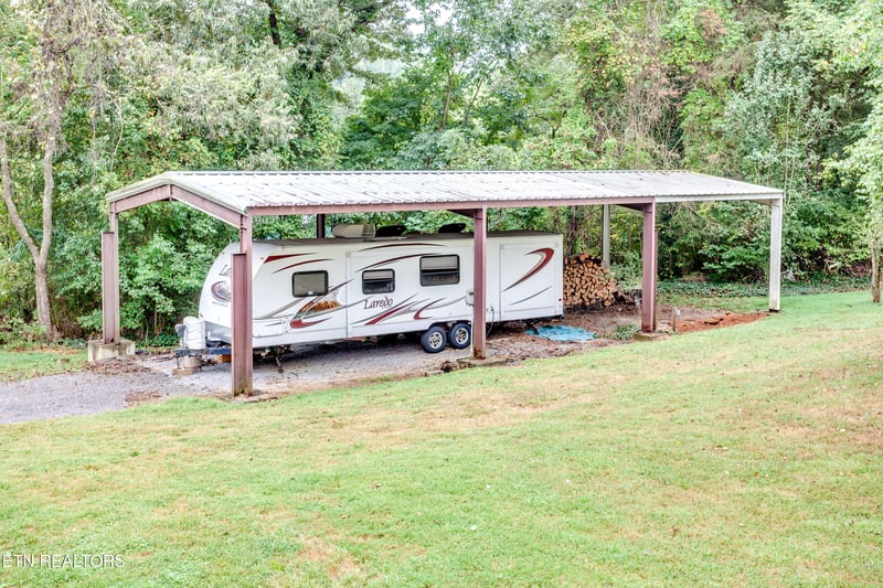 212 Beeler Rd, Maynardville, TN 37807
