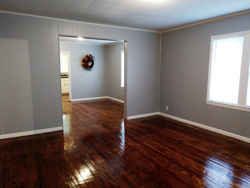 212 Birch St, Harriman, TN 37748