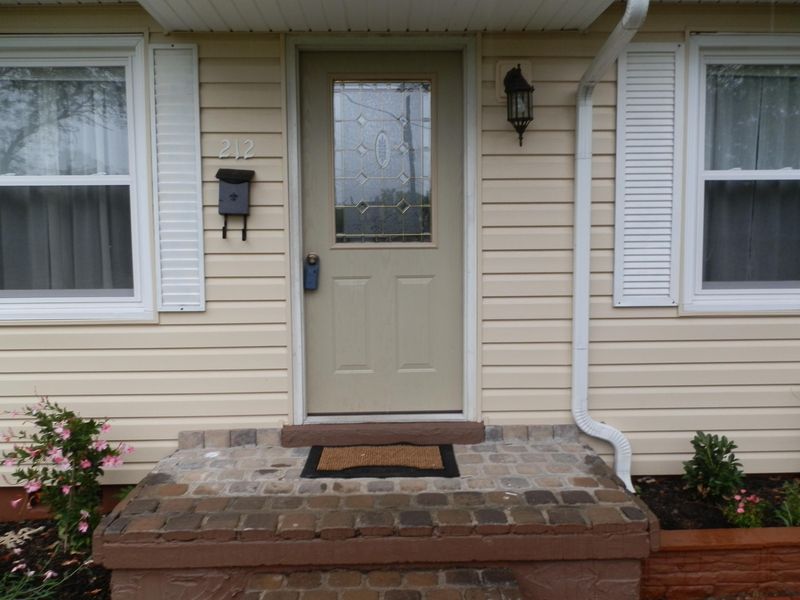 212 Bunker Ln, Oak Ridge, TN 37830