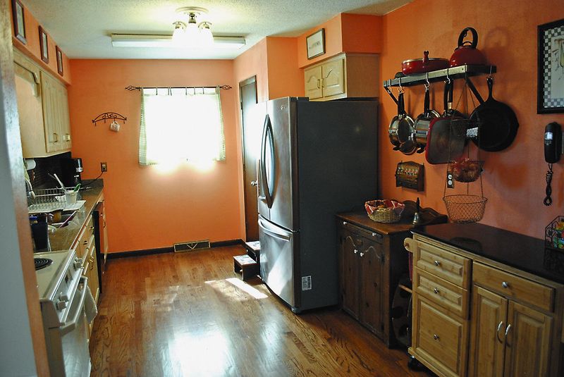212 Cedar Rd, Clinton, TN 37716