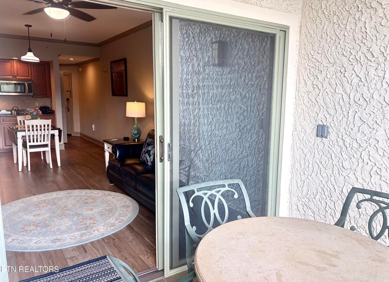 212 Dollywood Ln #444, Pigeon Forge, TN 37863