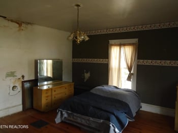 212 Dunlap Hollow Rd, Friendsville, TN 37737