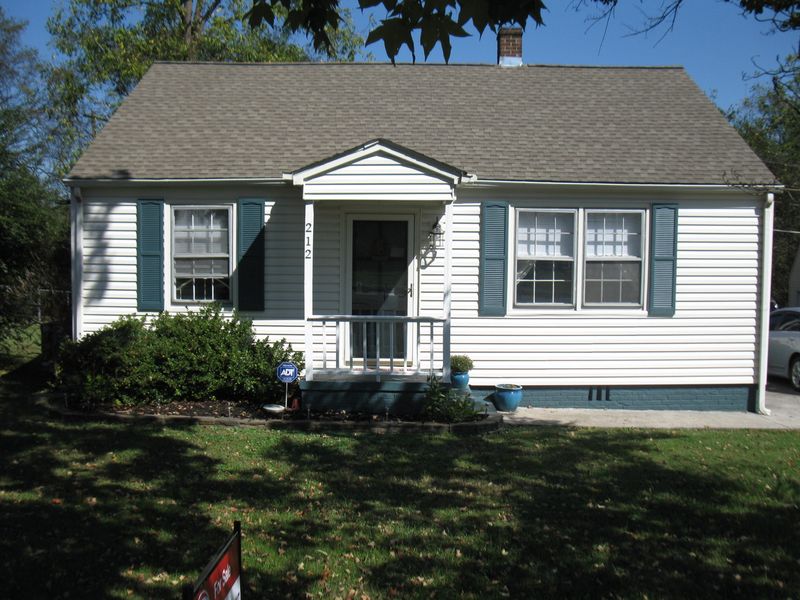 212 Eighth St, Maryville, TN 37804