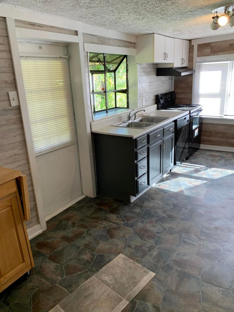 212 Grace Ave, Luttrell, TN 37779