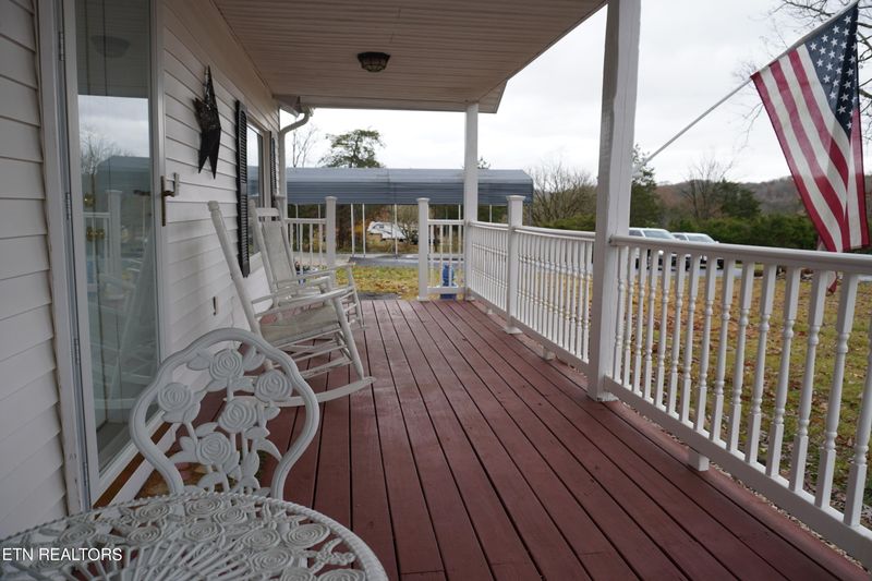 212 Hardin Rd, Kodak, TN 37764