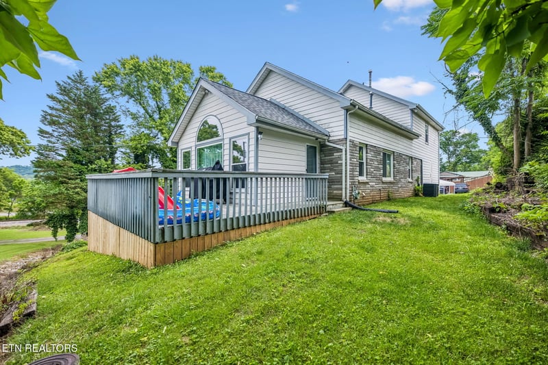 212 Oak St, Clinton, TN 37716