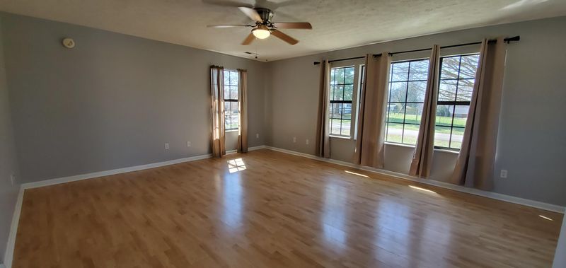 212 Pinecrest Cir, Maryville, TN 37803