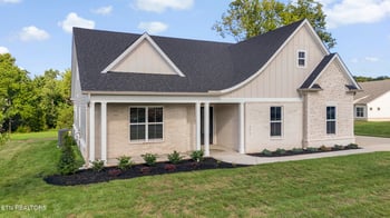 212 Poppy Pl, Lenoir City, TN 37772