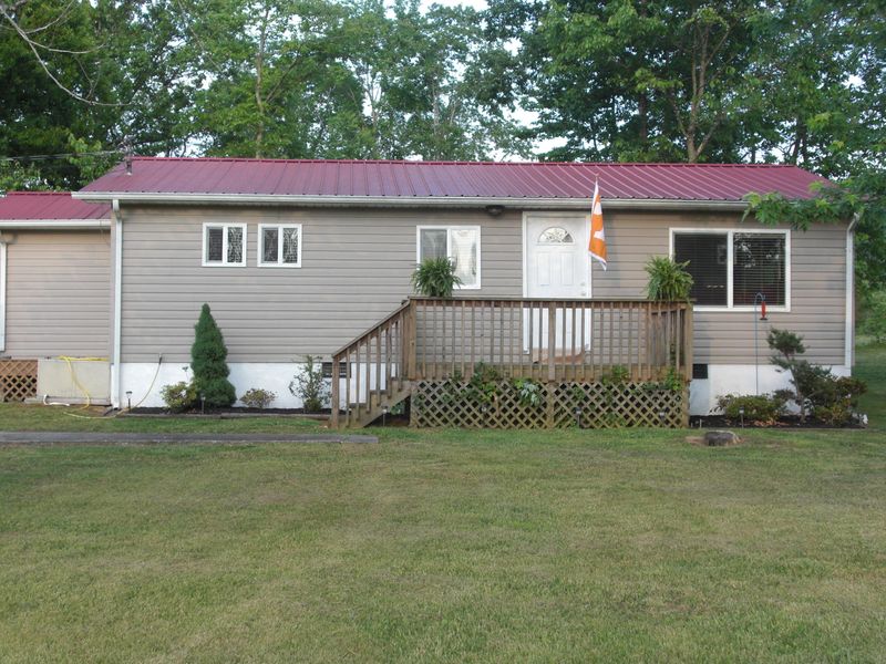 212 Rose Cir, Kingston, TN 37763