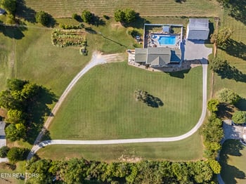 212 Simmons Rd, Seymour, TN 37865