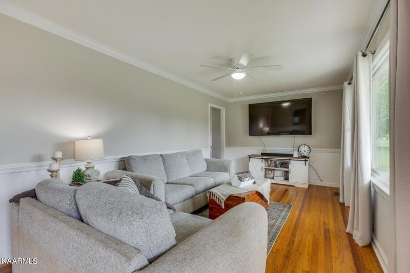 212 Willowbrook Dr, Kingston, TN 37763