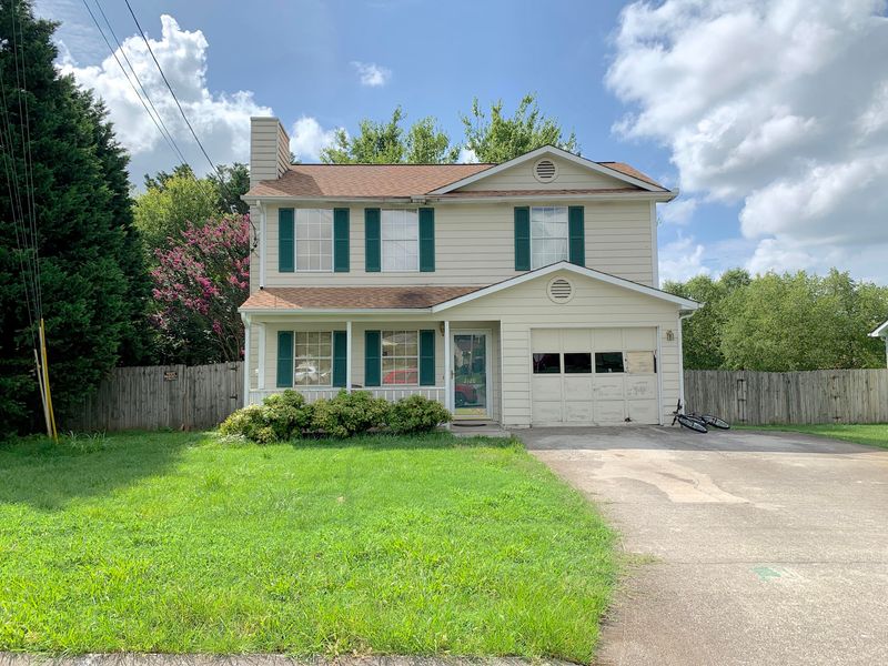 2120 Bainbridge Way #8, Powell, TN 37849