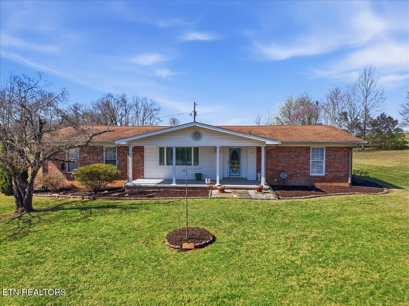 2120 E Highway 30, Athens, TN 37303