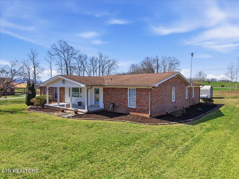 2120 E Highway 30, Athens, TN 37303