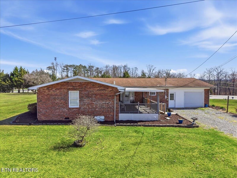 2120 E Highway 30, Athens, TN 37303