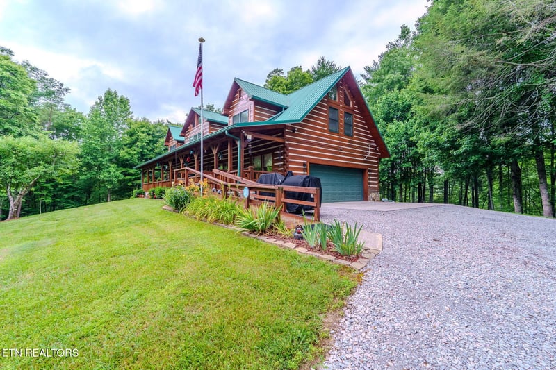 2120 Mount Pleasant Rd, Vonore, TN 37885