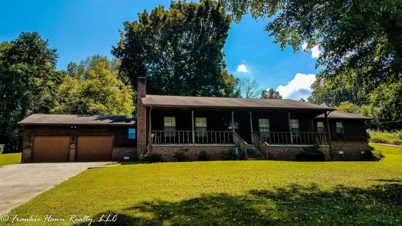 2120 N Gateway Ave, Rockwood, TN 37854